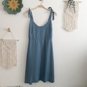 Modcloth Blue Chambray Lyocell Size Small